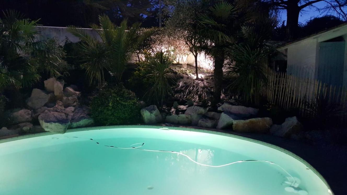 Tres Belle Villa Avec Piscine Le Bois-Plage-en-Ré Eksteriør bilde